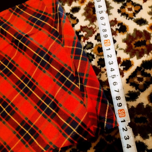 Mini red checkered skirt like new, elastic waist, size S
