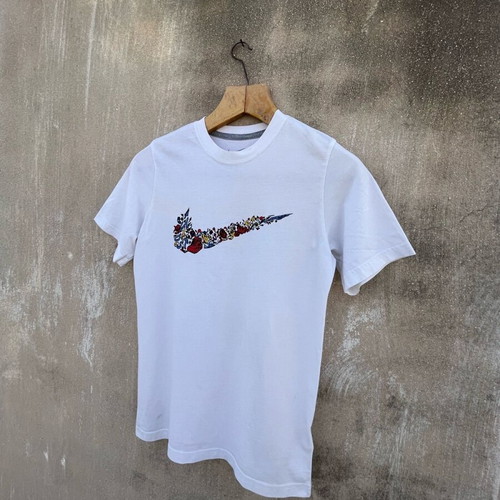 Nike T-shirt used, size S, white