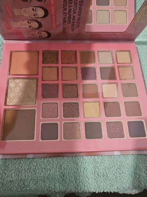 Eyeshadow palette with 25 shades, high pigment, highlighter, blush, bronzer new