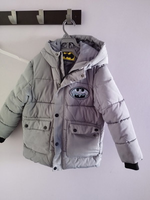 Batman jacket like new, warm, size 5-6 years, grey