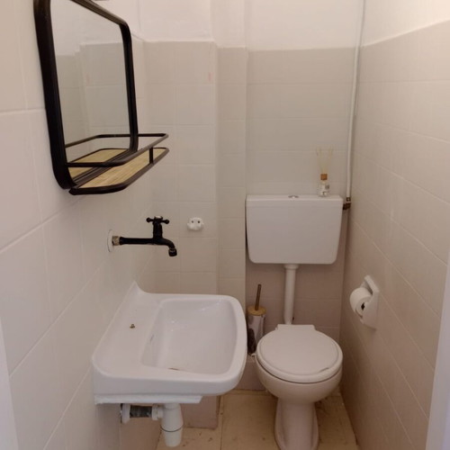 Office for Rent in Syntagma, 34 sqm, Renovated, Two Rooms