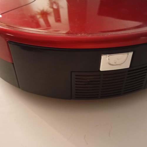 Robot Skoupa e.ziclean Vacuum 100 used, battery needs replacement