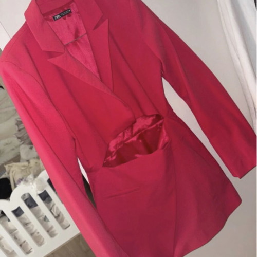 Mini blazer dress Zara size Small new, raspberry color