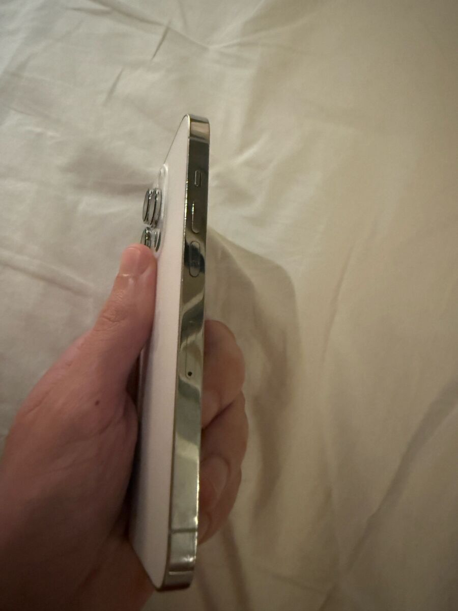 iPhone 14 Pro 256GB white used - € 200,00 - Vendora.cy
