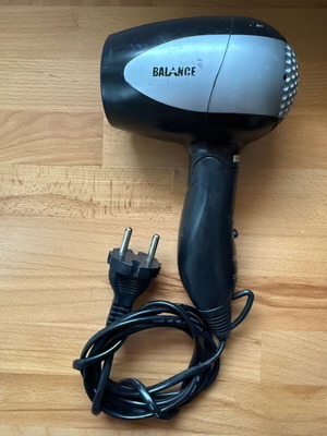 Πιστολάκι μαλλιών μεταχειρισμένο 1200W με ιονισμό και δυνατή ροή αέρα