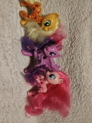 My Little Pony figures used, generation four, glittering body