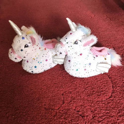 Unicorn slippers for girls size 33 like new