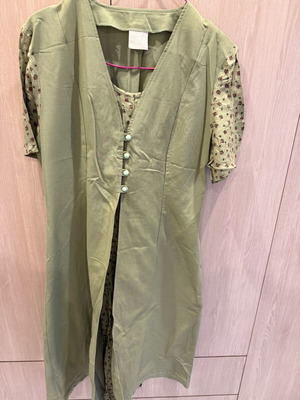 Vintage dress used olive green with buttons and back cord
