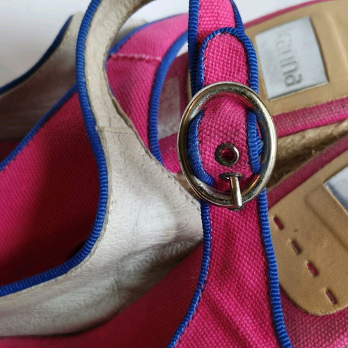 Kanna espadrille platforms like new, pink with blue trim