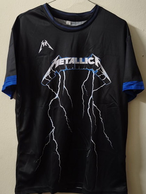 Metallica football t-shirt large new, black polyester