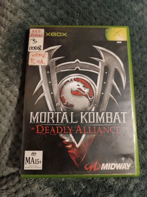 Mortal Kombat Xbox like new original CD with case
