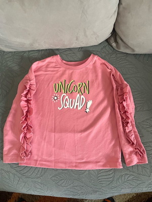 Orchestra pink sweatshirt for 8 years with impressive sleeves like new