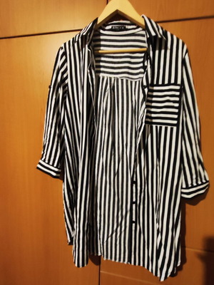 Long striped shirt black and white size L/XL like new
