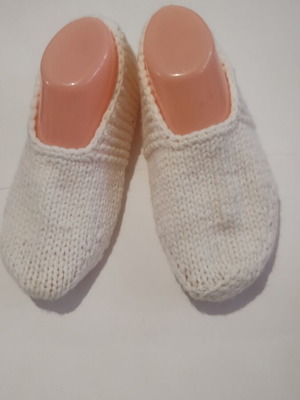 Women's white slippers