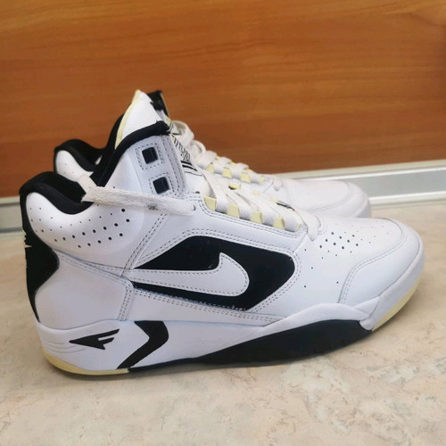 Nike Air Flight Lite Mid 40 like new leather basketball shoes