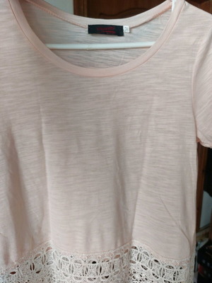 Women's blouse medium like new with lace fringes