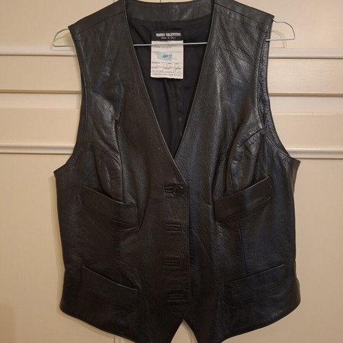 Mario Valentino leather vest made in Italy like new, black