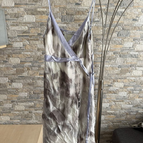 Guess by Marciano silk dress like new, double layer, size S