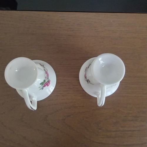 Vintage coffee cups from the 1970s, like new