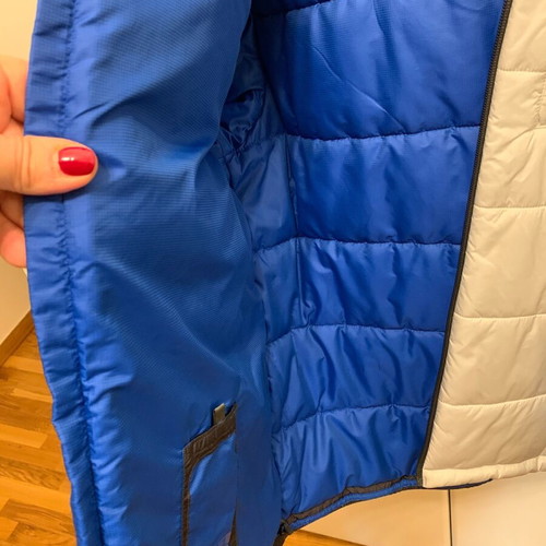 The North Face snow jacket like new, size M