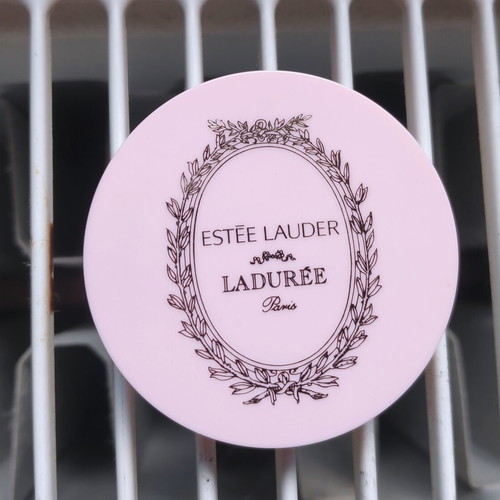 Estée Lauder x Ladurée Paris collectible compact new