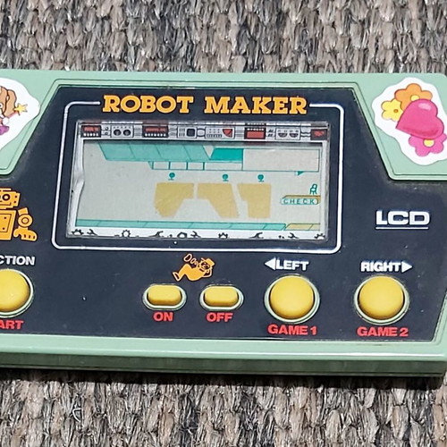 Ηλεκτρονικό παιχνίδι LCD Robot Maker μεταχειρισμένο, δεκαετία 1980