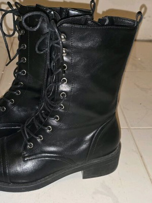 Migato black ankle boots size 39 like new