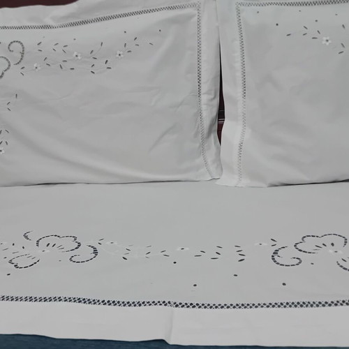 Handmade double cotton cutwork sheet with pillowcases