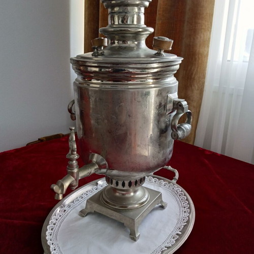 Russian samovar like new, late 18th early 19th century