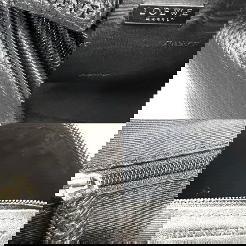 Loewe черна чанта за рамо