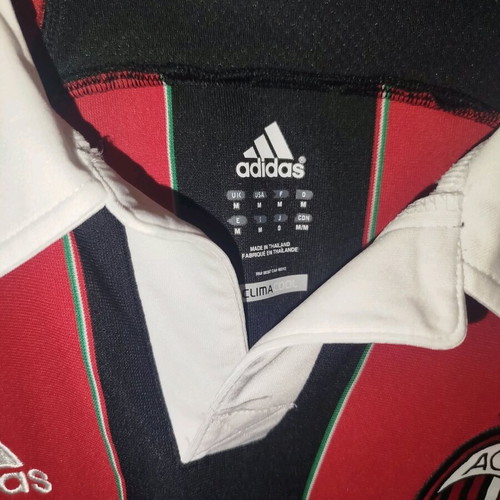 Milan t-shirt like new, size medium