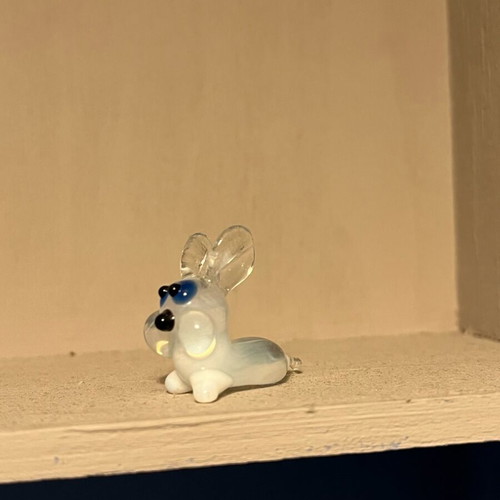 Glass rabbit like new for collection