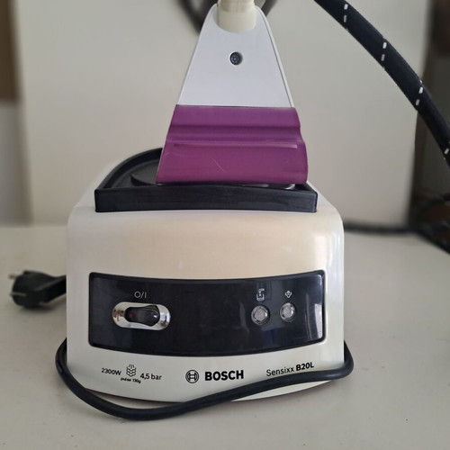 Bosch Sensixx B20L TDS2010 steam ironing system like new, 4.5 bar, 2300W