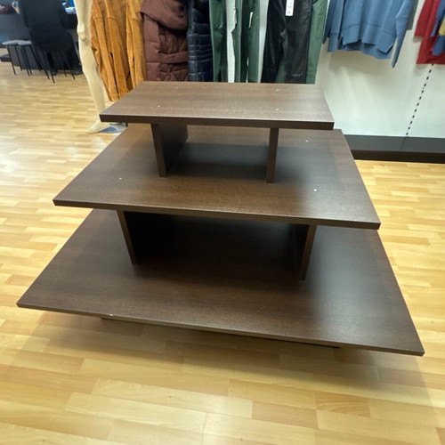 Furniture shelves like new, pack of 3 for clothing stores