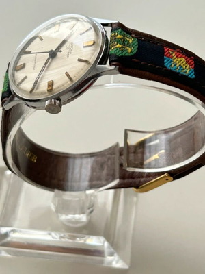 Bifora vintage watch used