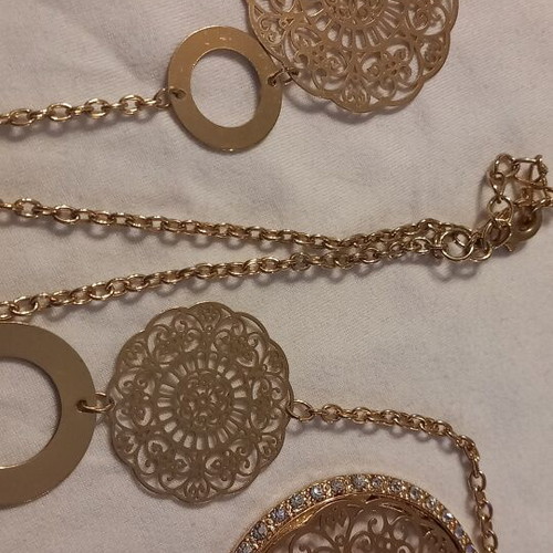 Long necklace 109 centimeters new, gold color