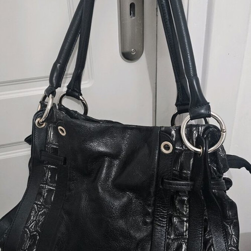 L.CREDI shoulder bag used, leather, black and silver