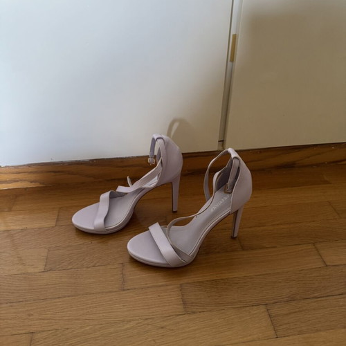 Sandals with high heel lilac size 39 Diamantique new