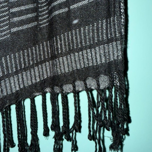 Armani Exchange unisex scarf used, grey with stripes
