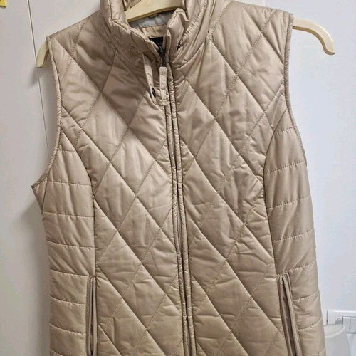 Clarina quilted vest large beige new with tags