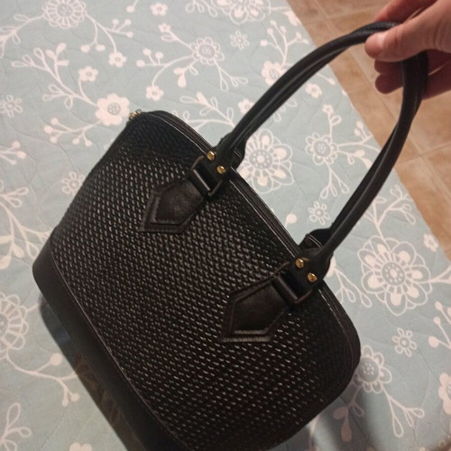 Black handbag like new