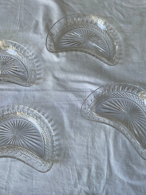 Set of 4 used Saint Louis Tommy Crystal bowls