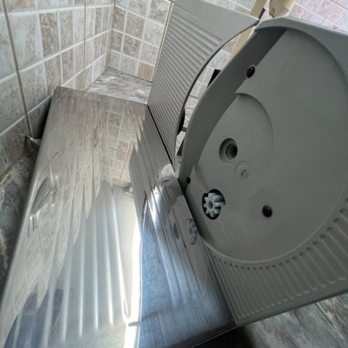 Cheese and cold cuts slicer machine like new