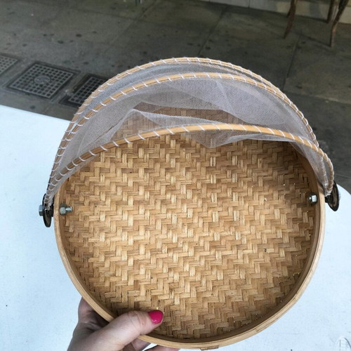 Bamboo basket with net used, suitable for drying