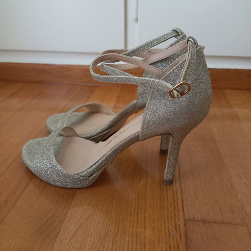 Mourtzi gold glitter high heel sandals like new, size 36