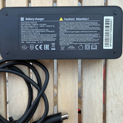 Original Xiaomi Mi BCTA+71420-1701 charger for Mi Scooter