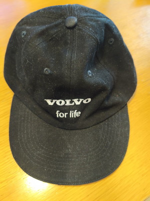 Шапка Volvo като нова, размер L
