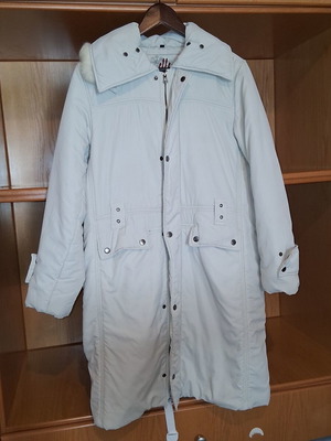 Women's long white jacket used, medium size