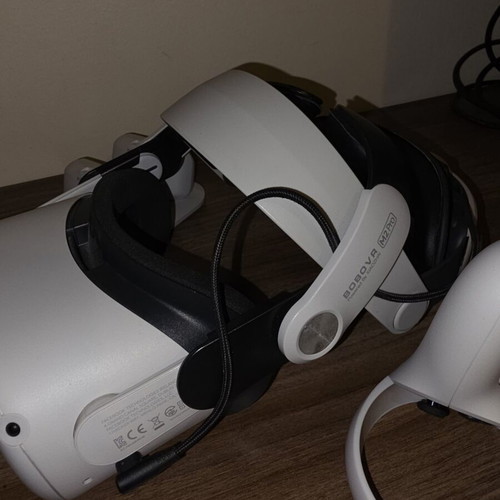 Meta Oculus Quest 2 128GB VR headset with BOBOVR M2 Pro strap and twin battery dock