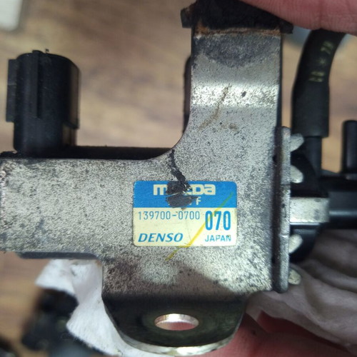 Vacuum valve for turbo Mazda 139700-0700 used